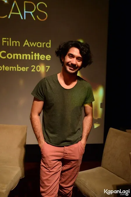Foto Reza Rahadian