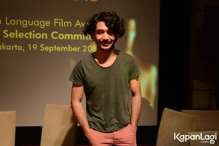 Foto Reza Rahadian