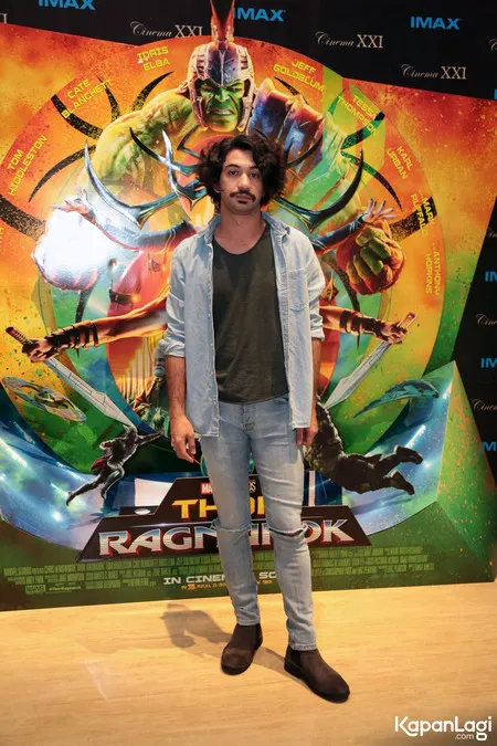 Foto Reza Rahadian