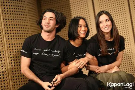 Foto Reza Rahadian
