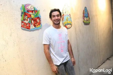 Foto Reza Rahadian