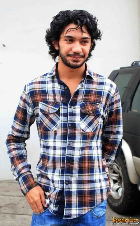 Foto Reza Rahadian