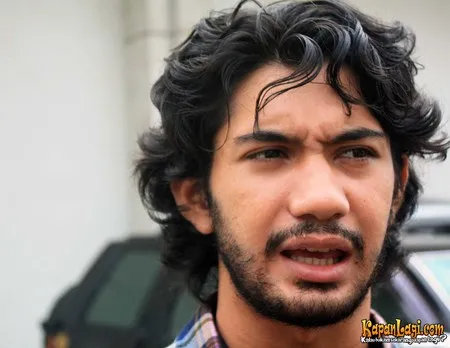 Foto Reza Rahadian