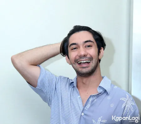 Foto Reza Rahadian