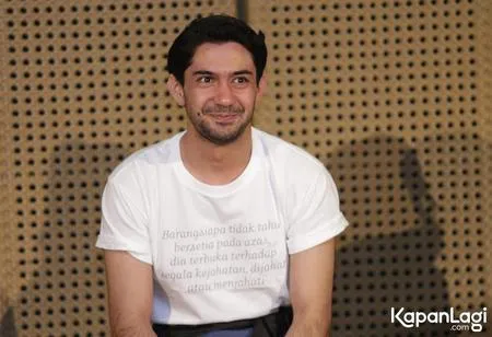 Foto Reza Rahadian