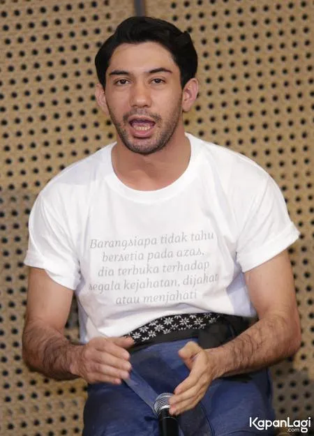 Foto Reza Rahadian