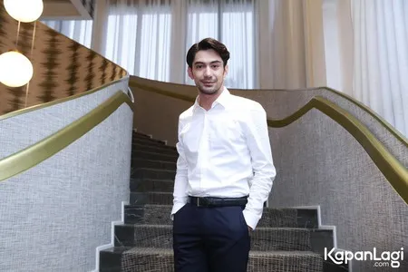 Foto Reza Rahadian