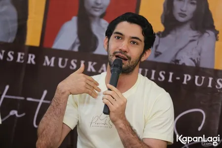 Foto Reza Rahadian