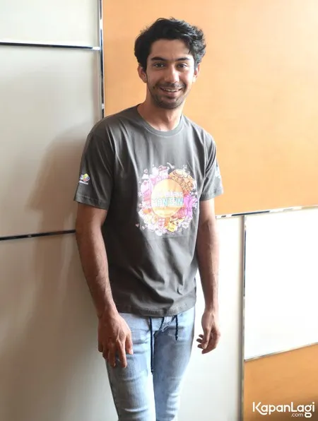 Foto Reza Rahadian