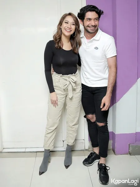 Foto Reza Rahadian