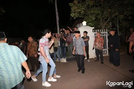 Foto Reza Rahadian