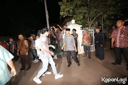 Foto Reza Rahadian