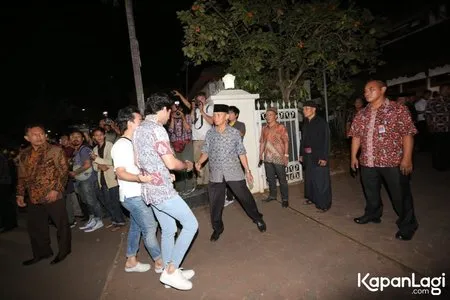 Foto Reza Rahadian