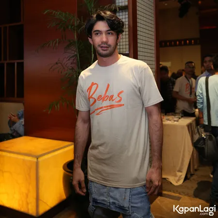 Foto Reza Rahadian