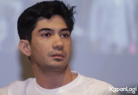 Foto Reza Rahadian