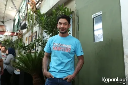 Foto Reza Rahadian