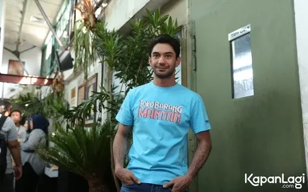 Foto Reza Rahadian