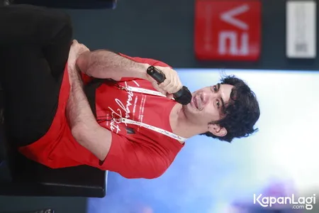 Foto Reza Rahadian