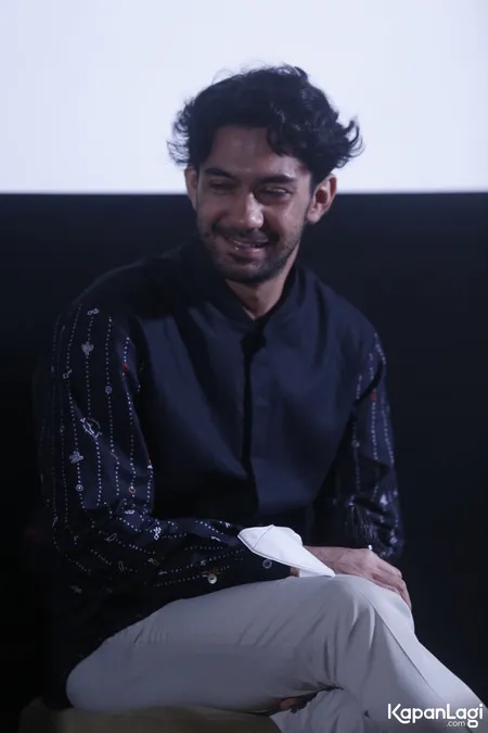 Foto Reza Rahadian