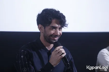Foto Reza Rahadian