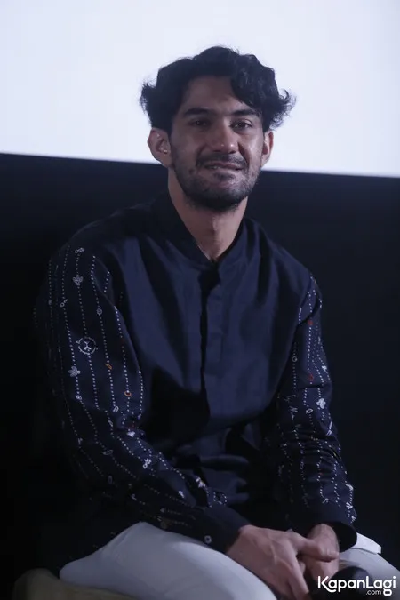 Foto Reza Rahadian