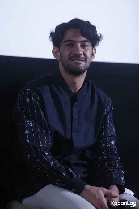 Foto Reza Rahadian
