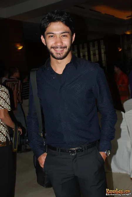 Foto Reza Rahadian
