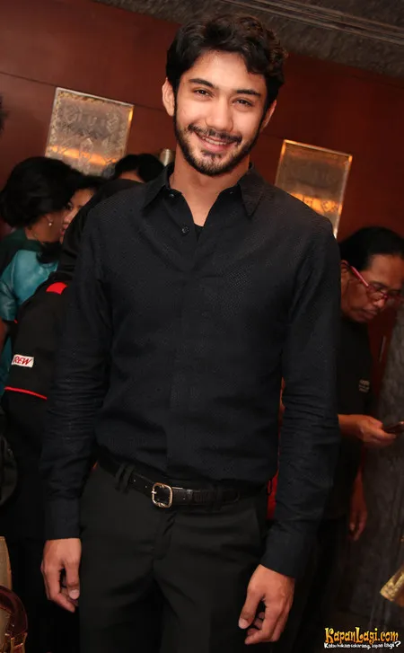 Foto Reza Rahadian