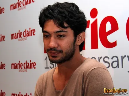 Foto Reza Rahadian