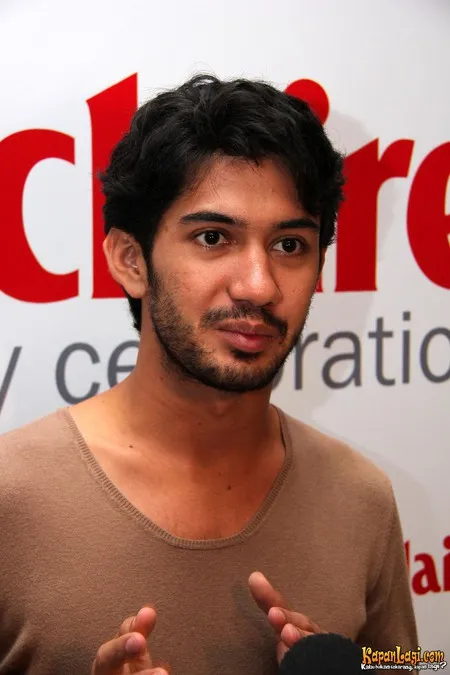 Foto Reza Rahadian