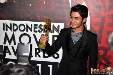 Foto Reza Rahadian