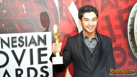 Foto Reza Rahadian