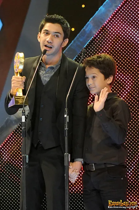 Foto Reza Rahadian