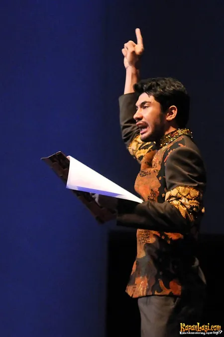 Foto Reza Rahadian