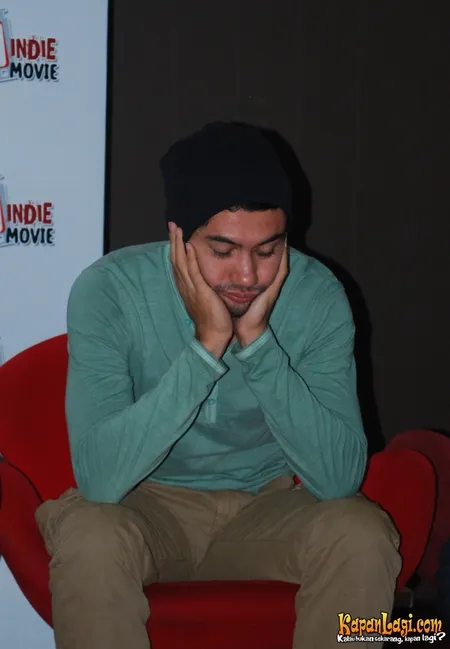 Foto Reza Rahadian