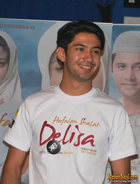 Foto Reza Rahadian