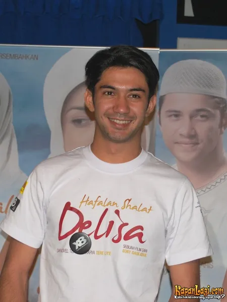 Foto Reza Rahadian