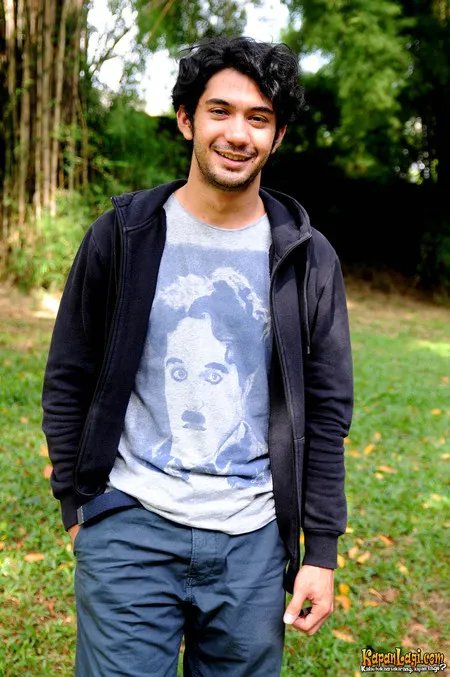 Foto Reza Rahadian