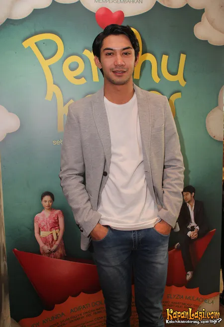 Foto Reza Rahadian