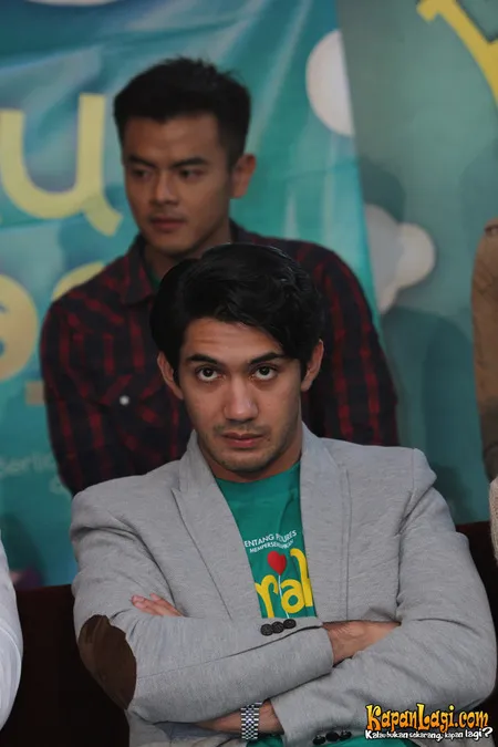 Foto Reza Rahadian