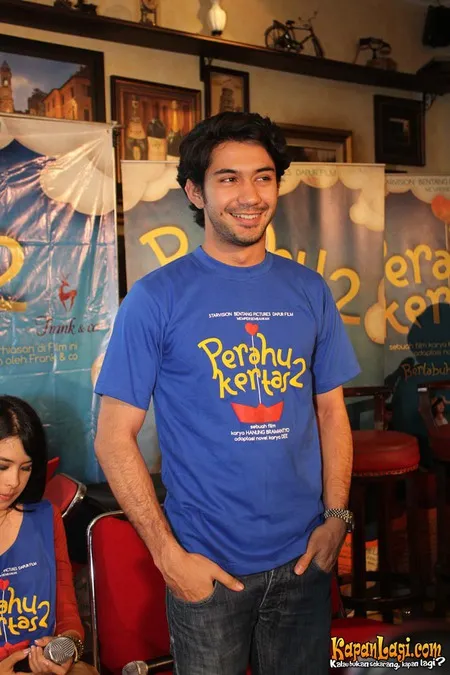 Foto Reza Rahadian