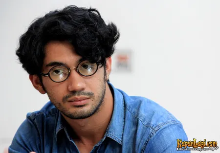 Foto Reza Rahadian