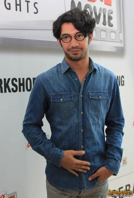 Foto Reza Rahadian