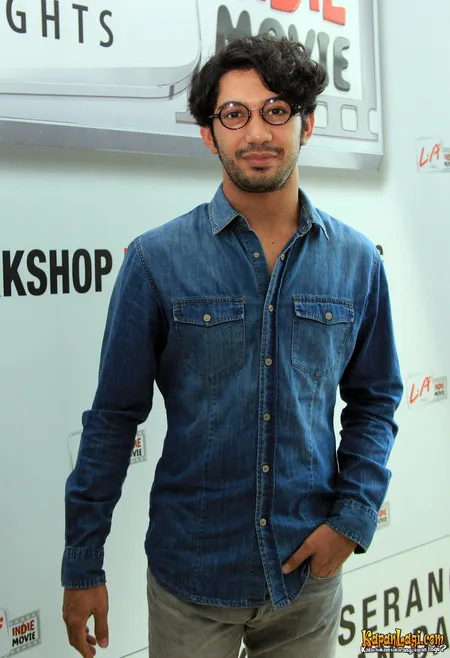 Foto Reza Rahadian