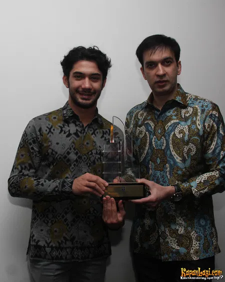 Foto Reza Rahadian