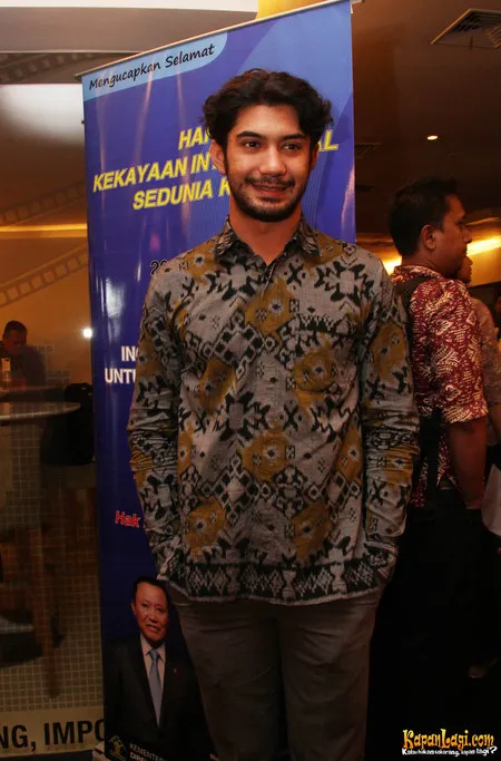 Foto Reza Rahadian