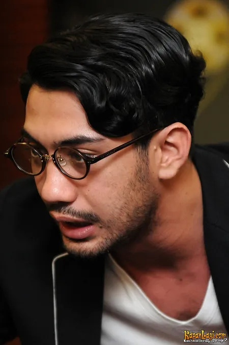 Foto Reza Rahadian