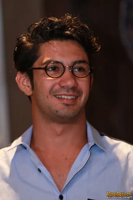 Foto Reza Rahadian