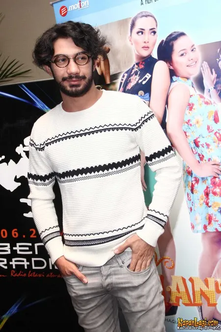 Foto Reza Rahadian