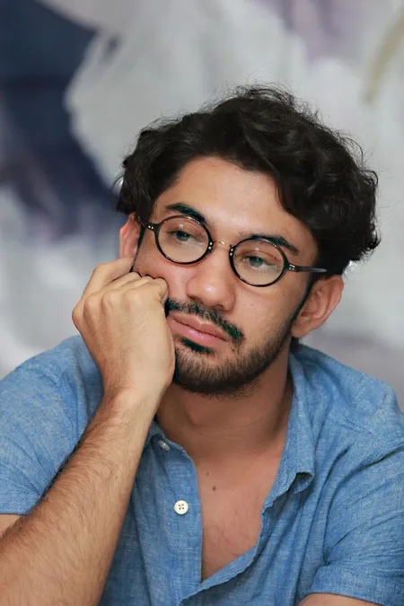 Foto Reza Rahadian